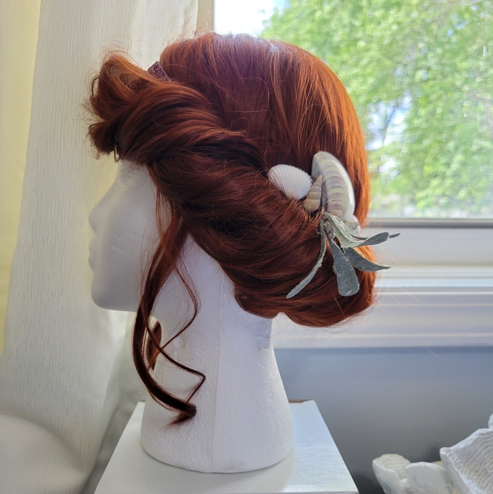 Authentic Seashell Hair Accessory - Picture 3 of 12